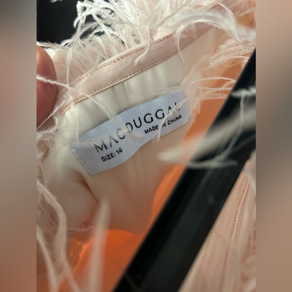 MAC DUGGAL 20557 NWOT Strapless Feather Bodice Tulle Gown - Picture 7 of 7